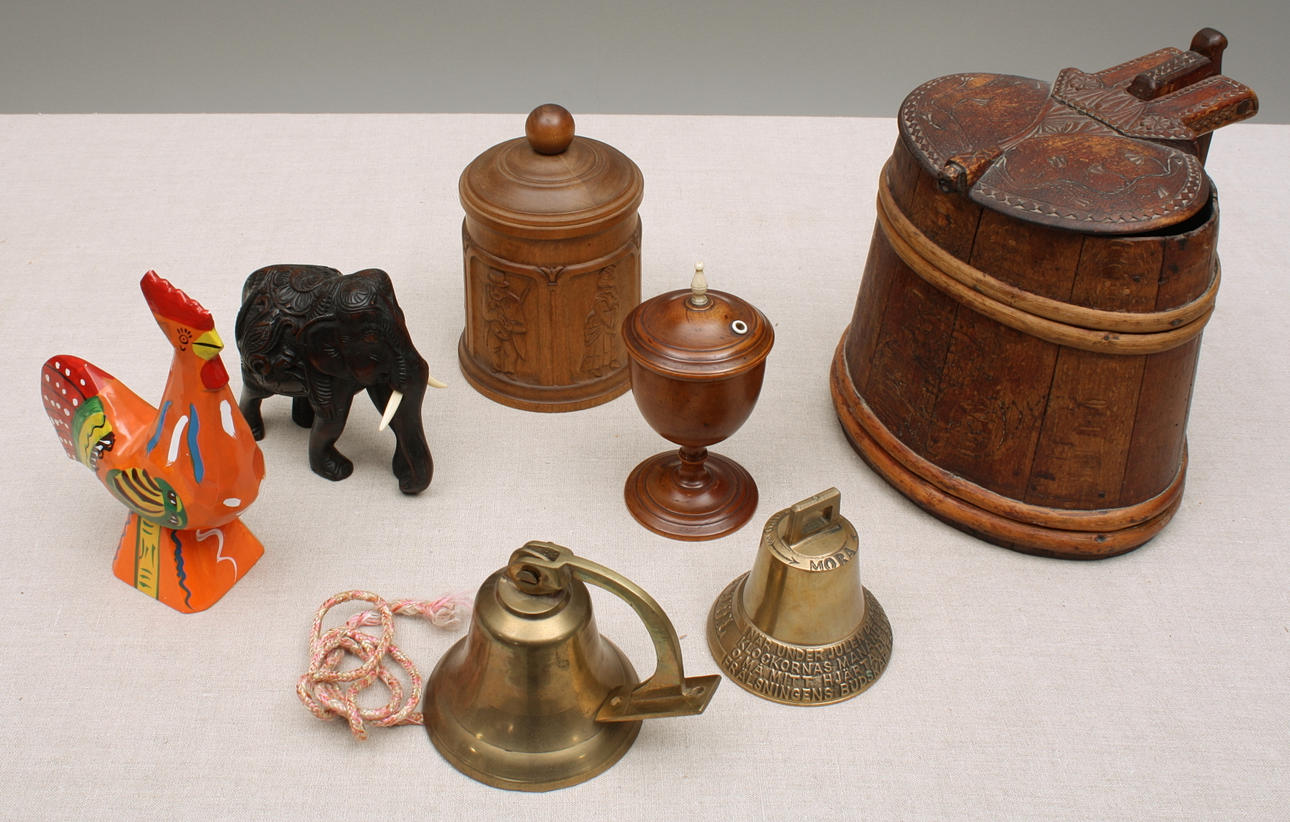 STÅNKA + KLOCKOR + ASKAR + TRÄFIGUR.