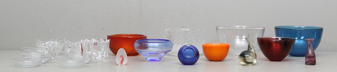 GLASFÖREMÅL, 22 deler, bl.a. Orrefors, Reijmyre.