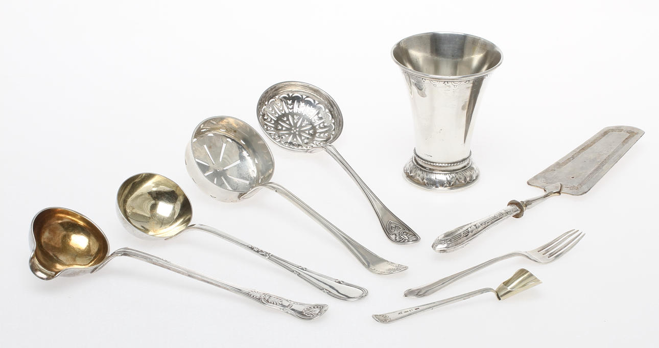 PARTI SILVER, 8 delar, 18 och 1900-tal.