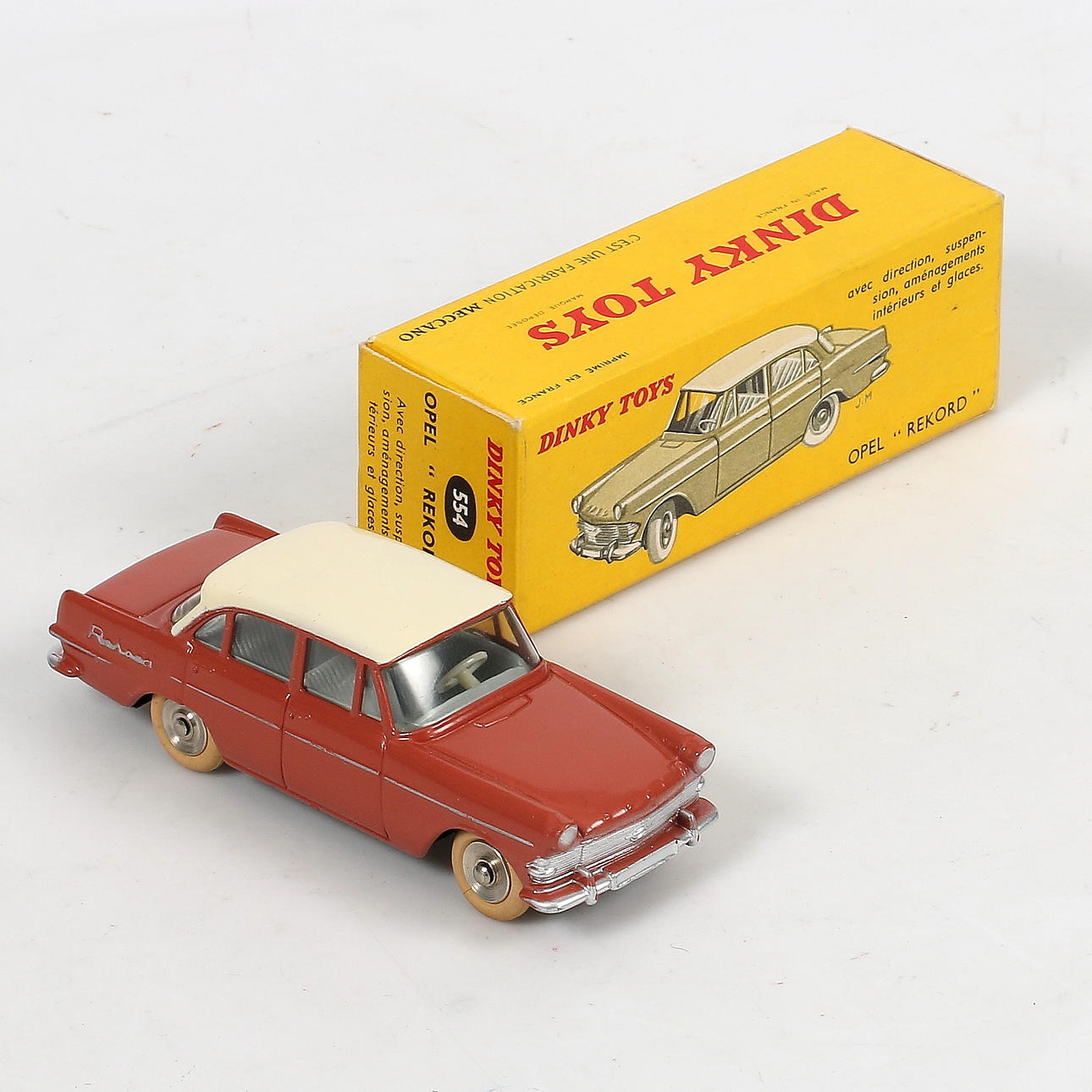 オペル　レコード　　ディンキートーイズ DINKY TOYS, Opel Rekord, with original box, mid 20th century. Toys