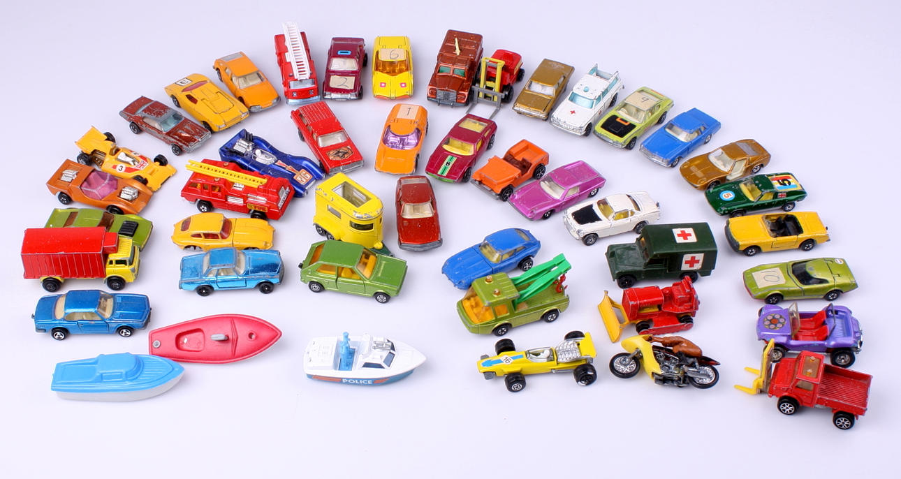 LEKSAKsBILAR, 100 st, bl a Corgi, Matchbox.