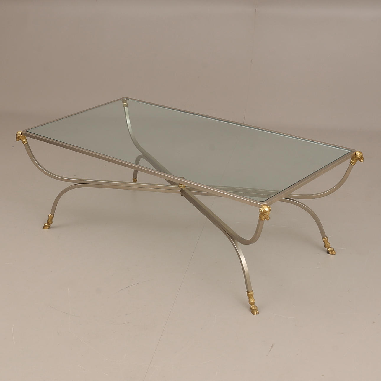 MESA DE CENTRO, metal y vidrio, Maison Jansen.
