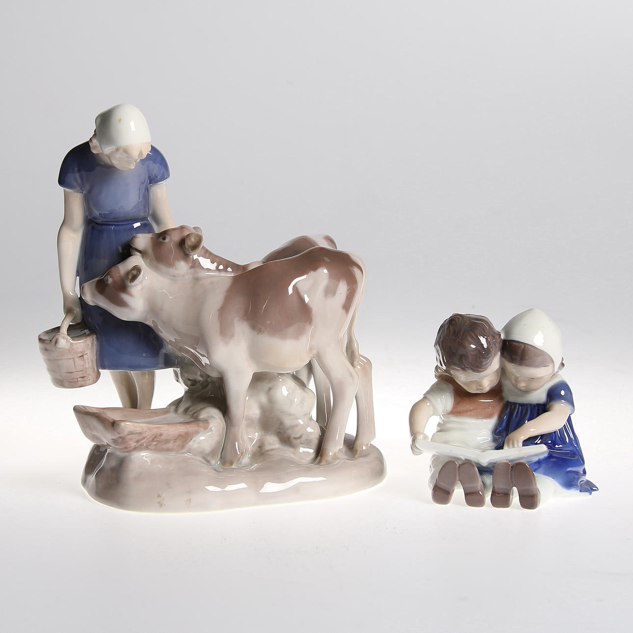 PORSLINSFIGURER, 2 stycken, Bing & Gröndal.