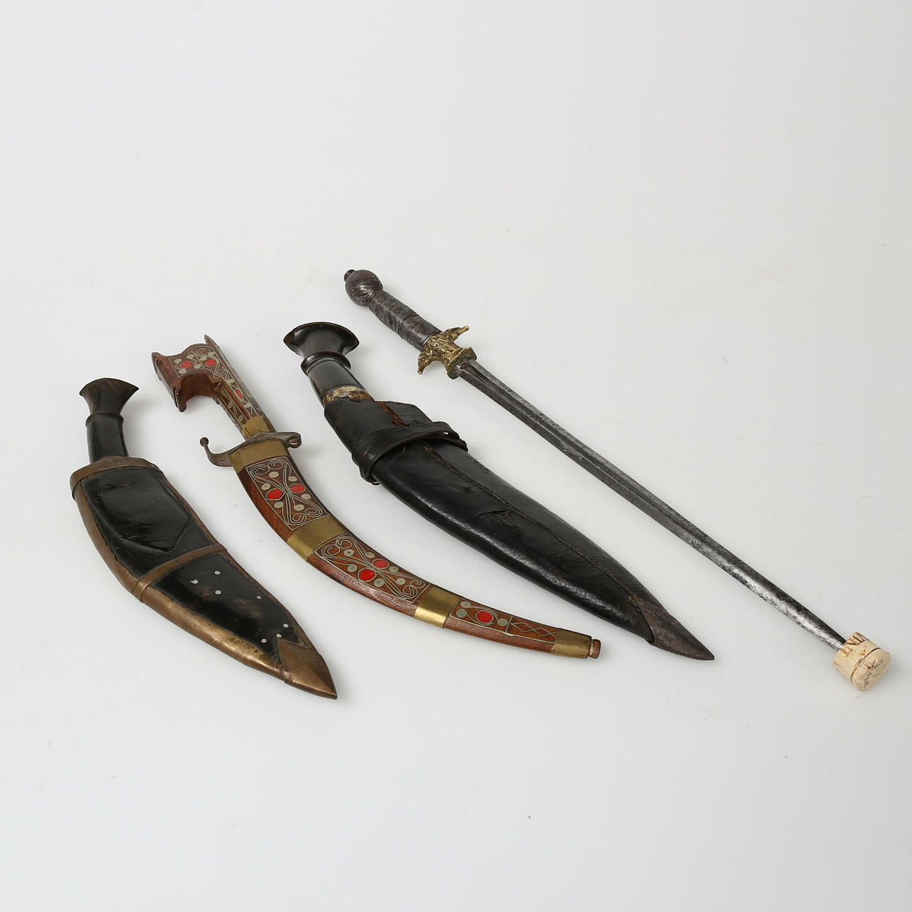 BLANK WAFFE, 4 Stück, 18.-19. Jahrhundert.