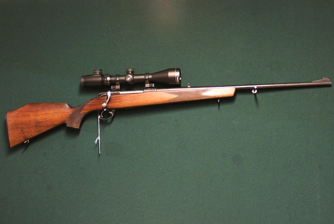 HUSQVARNA. 1900 .30-06.