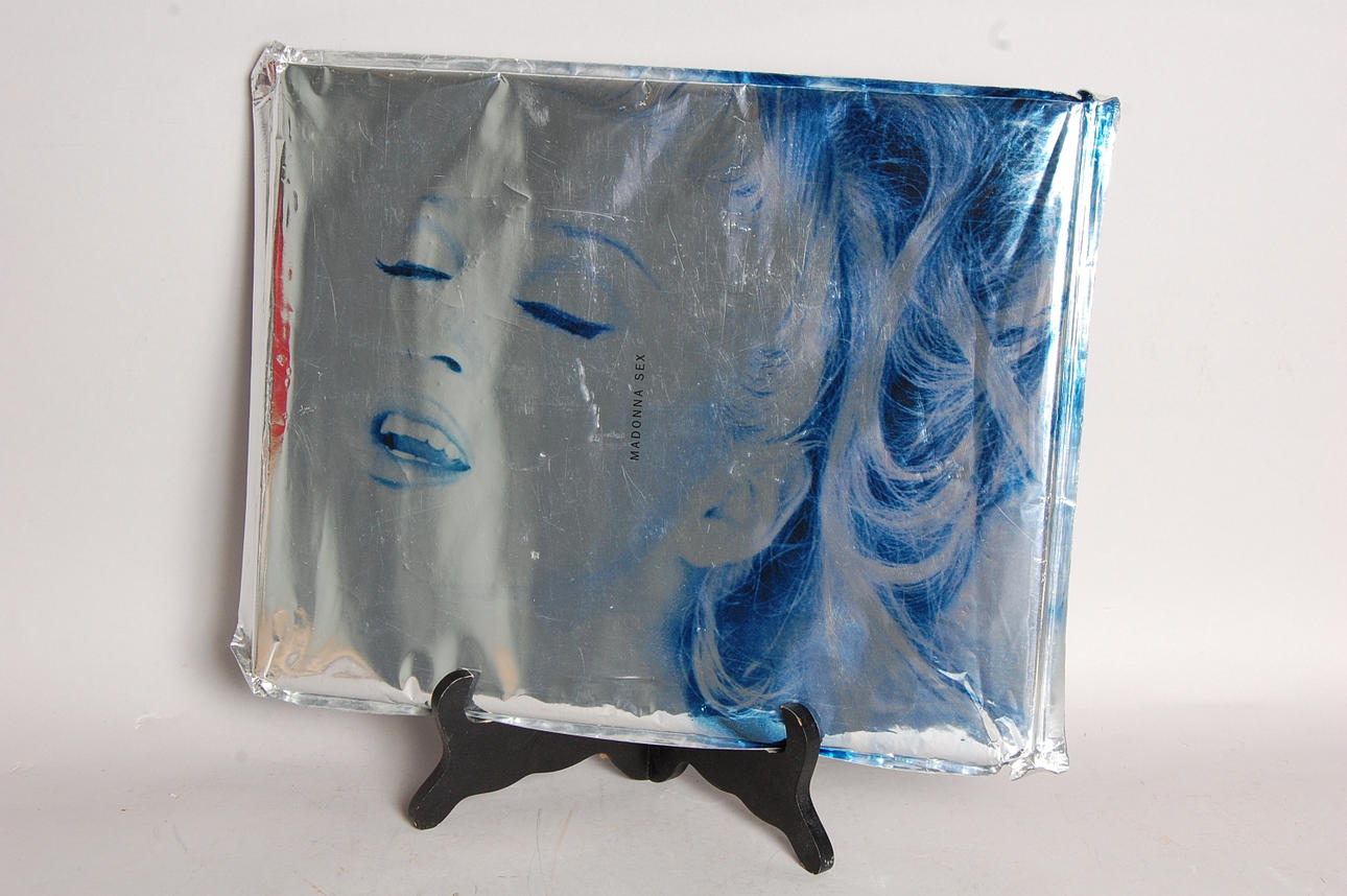 BOKEN, " Sex " av Madonna " i sitt original fodral, oöppnad ,tryckt 1992.