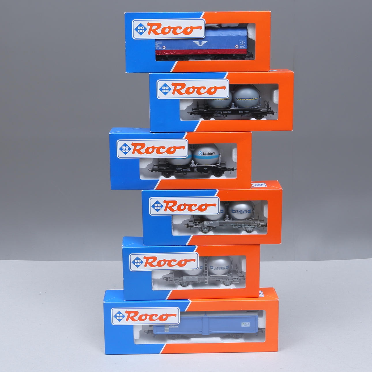 ROCO six SJ goods wagons, original boxes.
