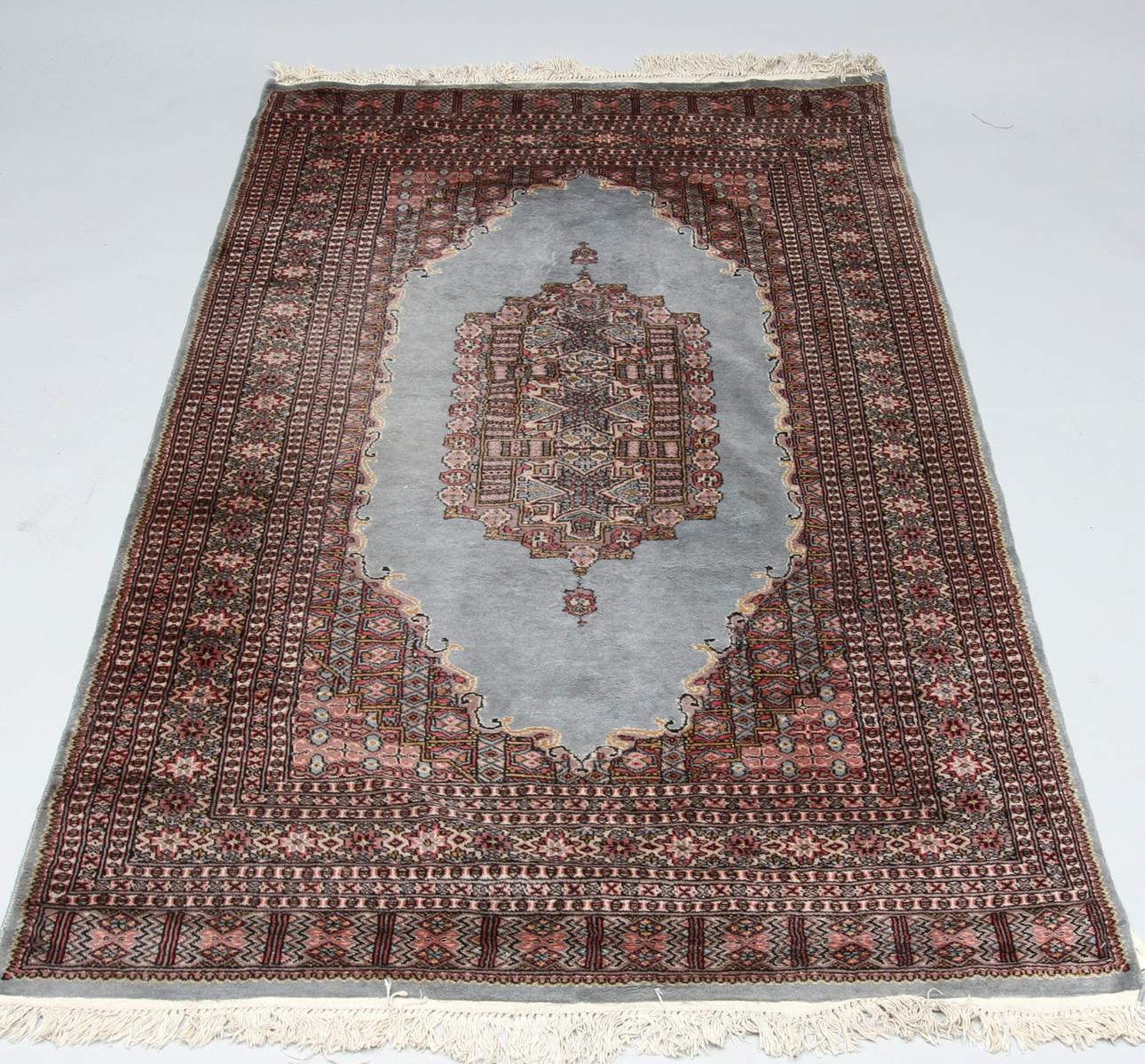 MATTA, orientalisk, Karachi, ca 222 x 137 cm.