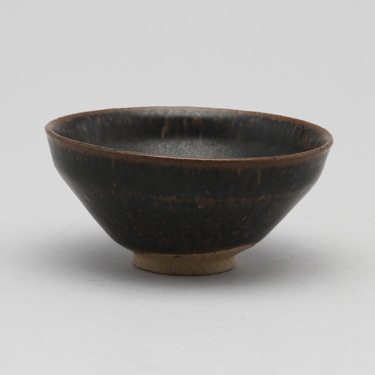 SKÅL, stengods, troligen song/yuan, Kina.