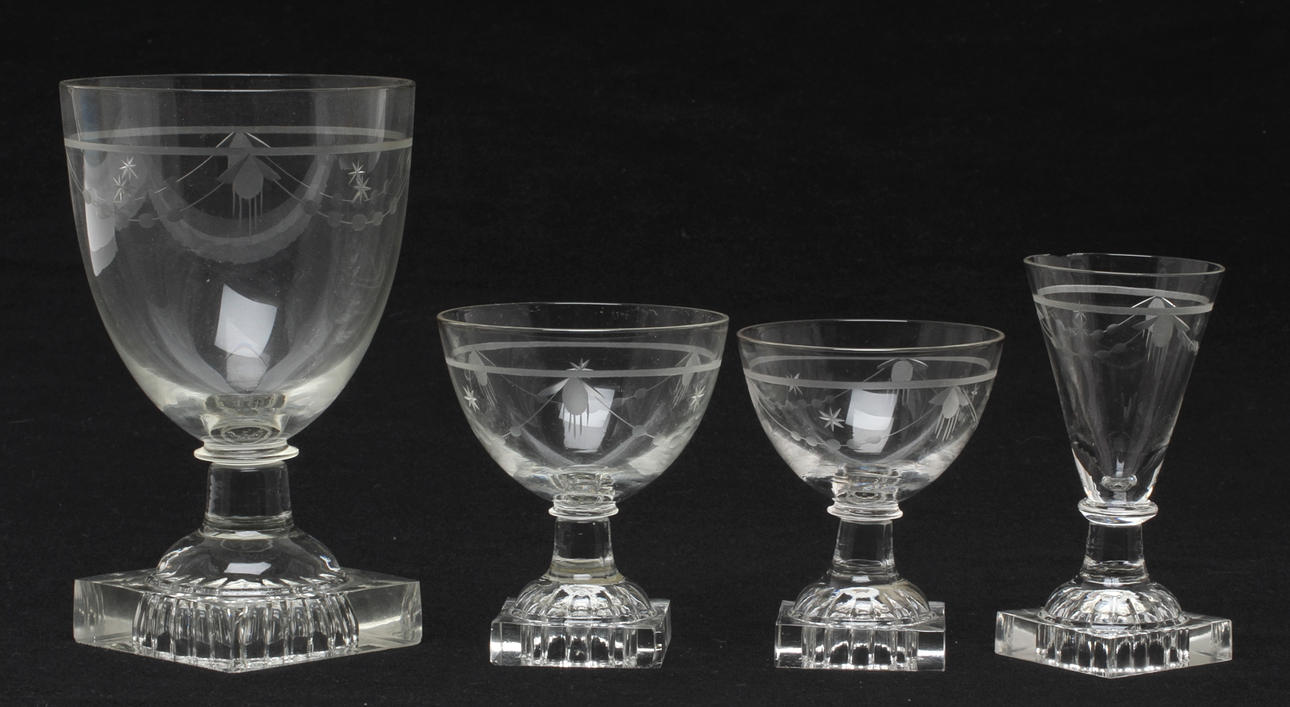GLASSERVISDELAR, ca 27 delar, glas, Åfors, 1900-tal.