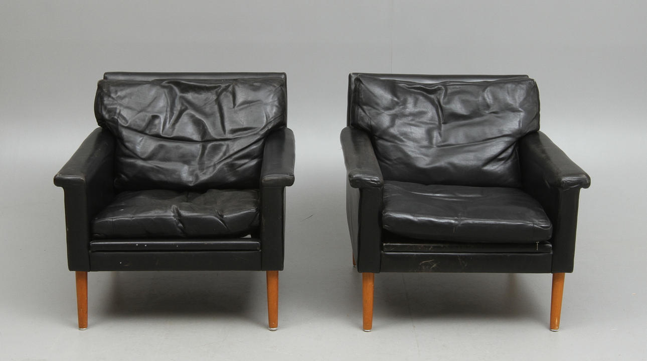 FÅTÖLJER Ett par, 1960-70-tal.