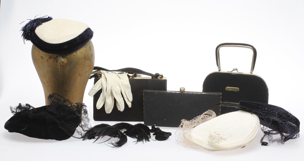 PARTI DIVERSE, bla damhattar och handväskor, 1900-tal.