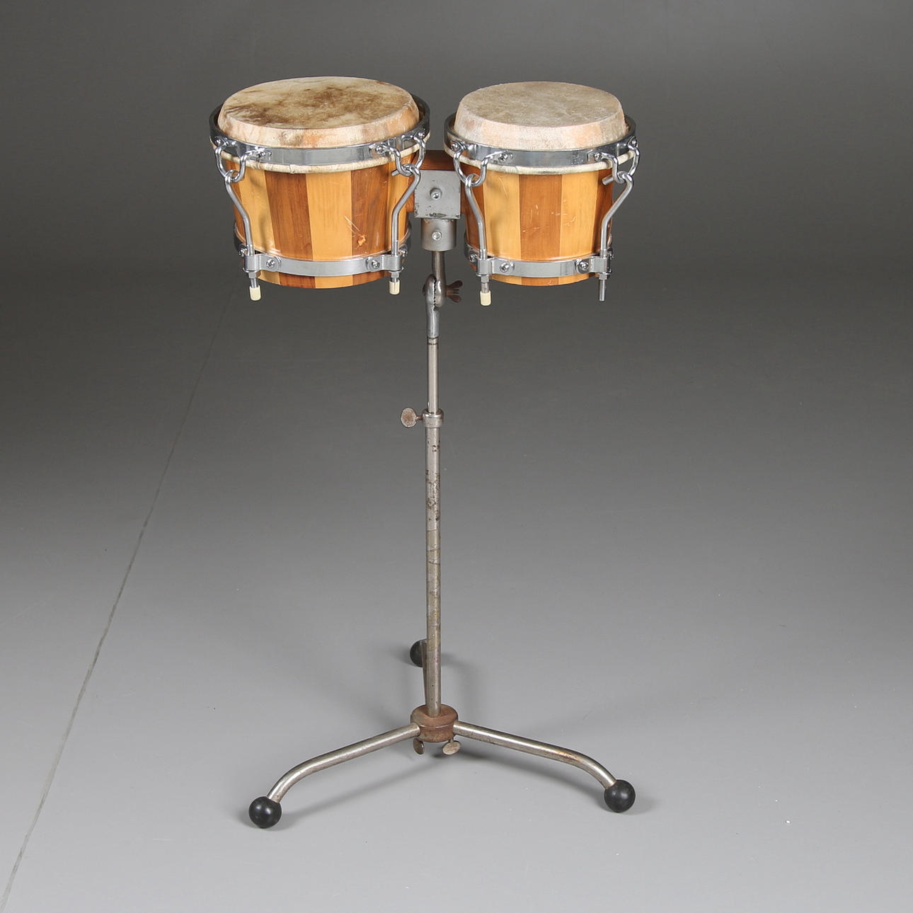 BONGOS PÅ STATIV, 1900-talets andra hälft.