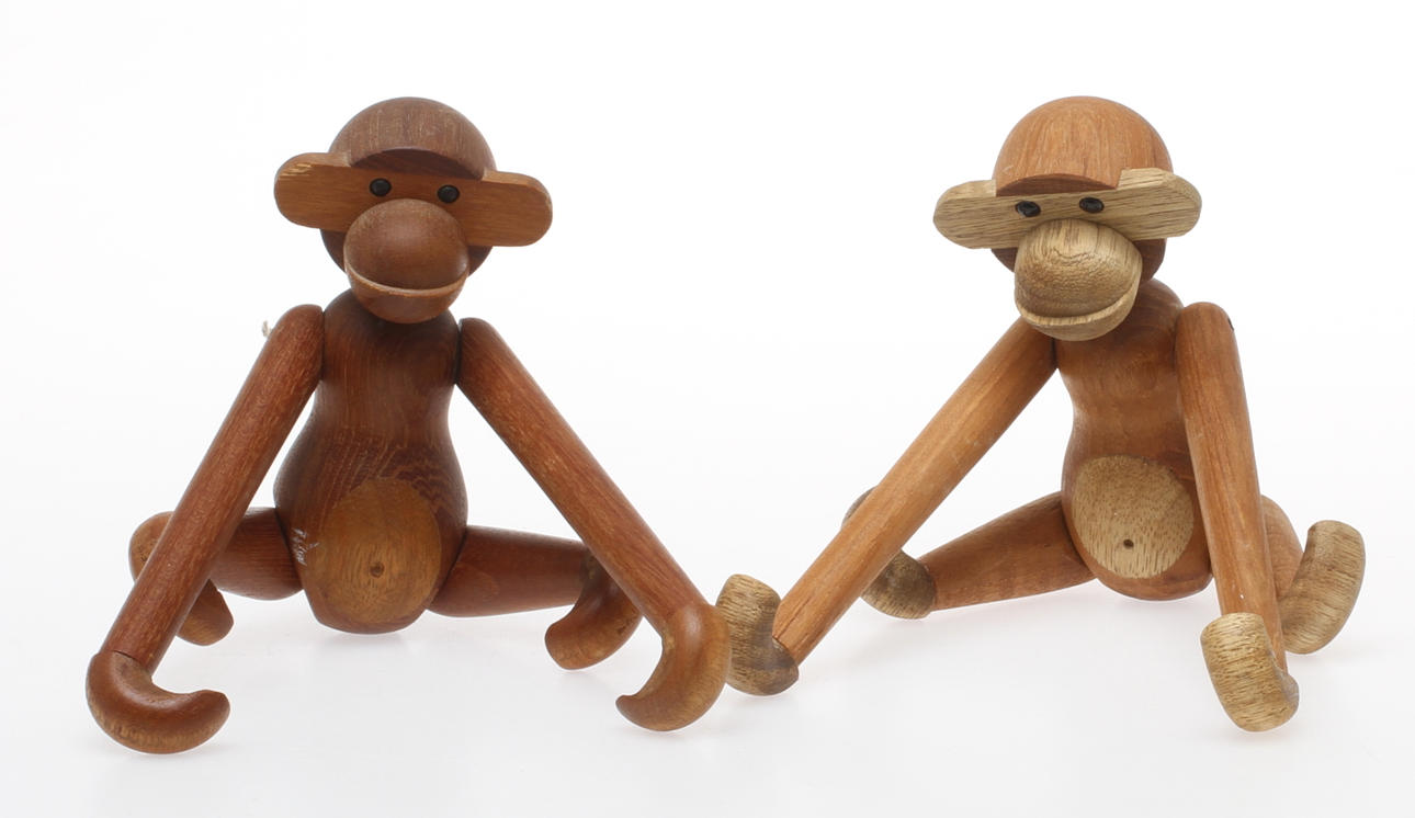 TRÄFIGURINER, 2 st, Apor, teak, Kay Bojesen, Danmark.
