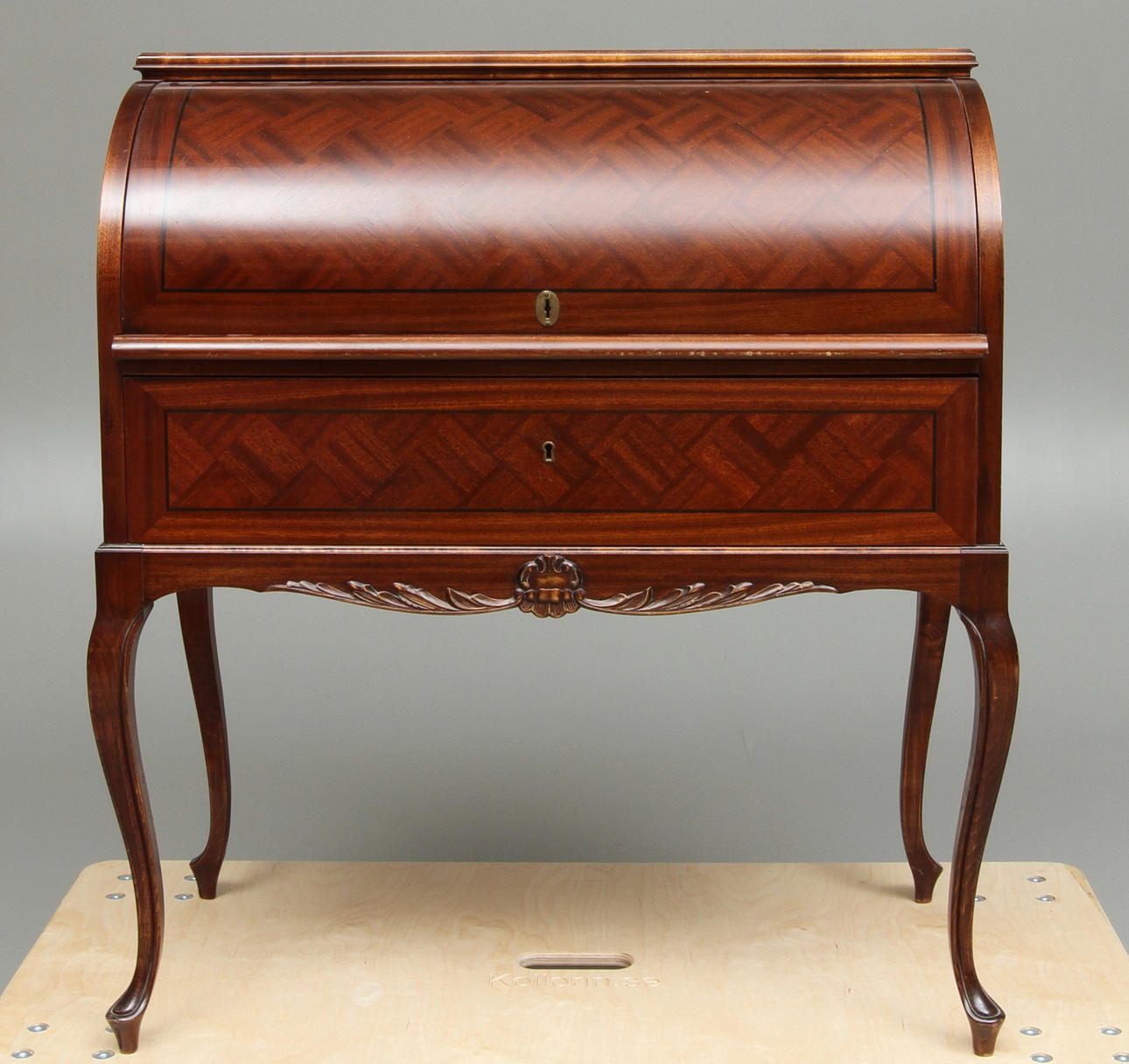 RULLKLAFFSEKRETÄR, Louis XV-stil, 1900-tal.