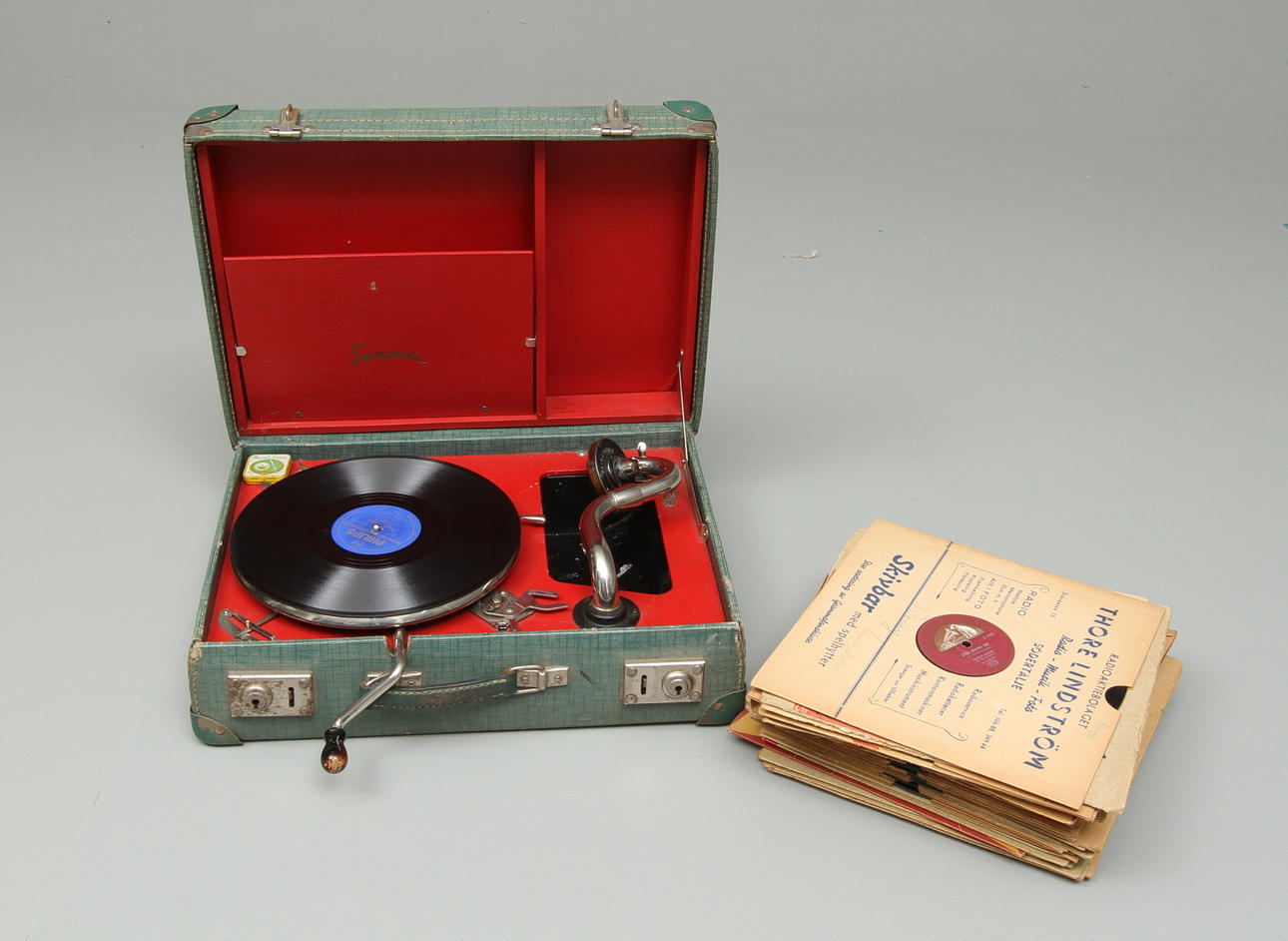 RESEGRAMMOFON, modell Sonora.