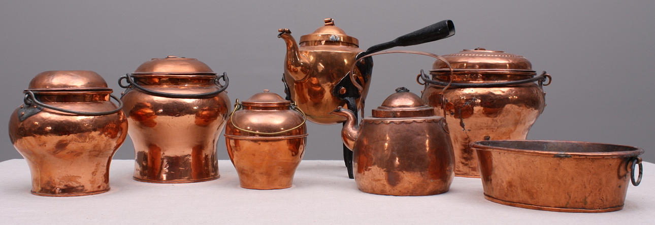 KOPPARFÖREMÅL, 7 st, Kaffekanor + Lockspannar + bakform.