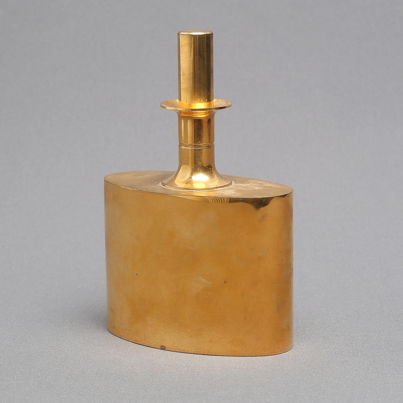 PIERRE FORSELL. Plunta, mässing, Skultuna.