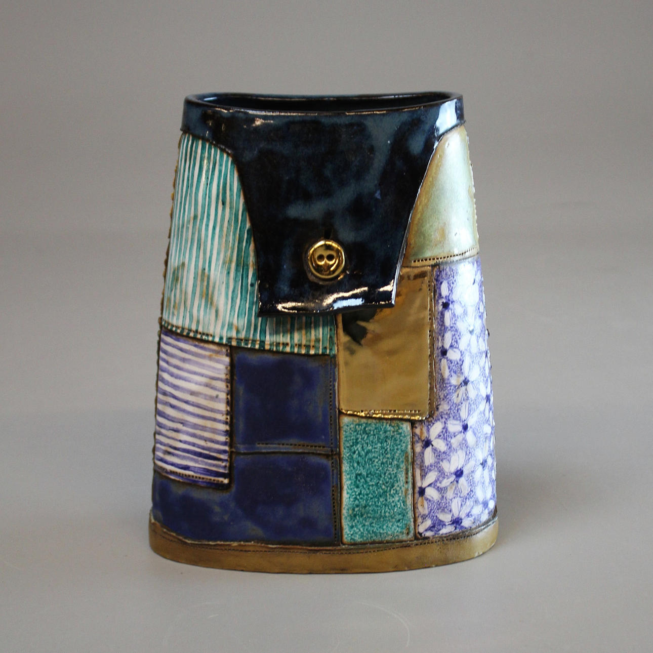 NINNIE FORSGREN. VAS keramik.