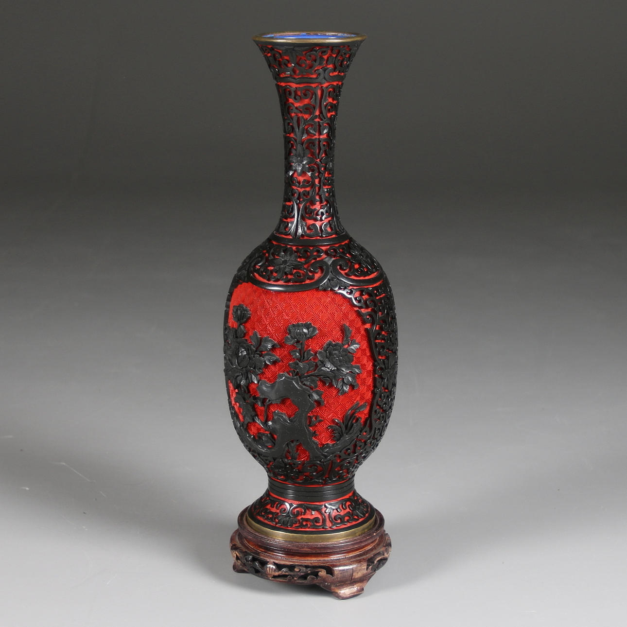 VAS, Kina, lackarbete, 1900-tal.