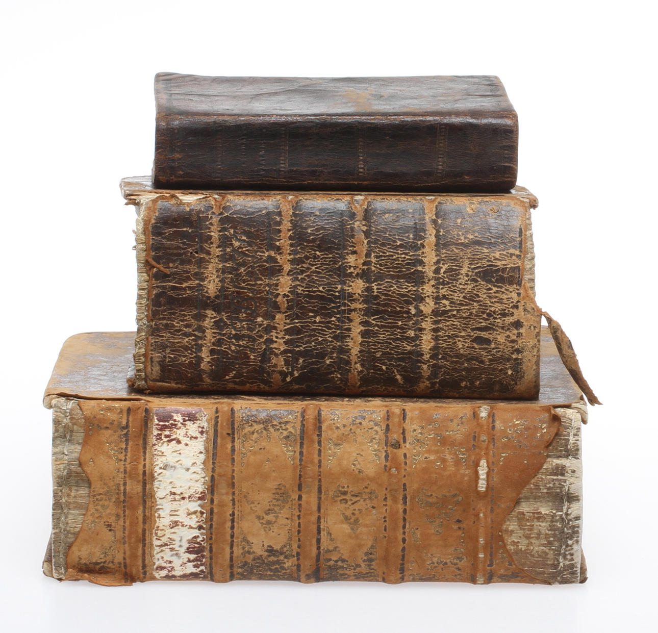 BÖCKER, 3 st, Bibliskt uppslagsverk, Bibel samt Psalmbok med noter, 1700/1800-tal. Proveniens ärkebiskop Bertil Werkström.