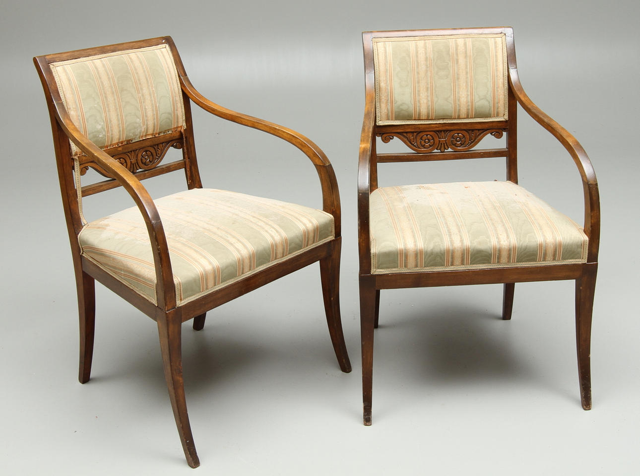 KARMSTOLAR, 1 par, senempire-stil, omkring 1900.