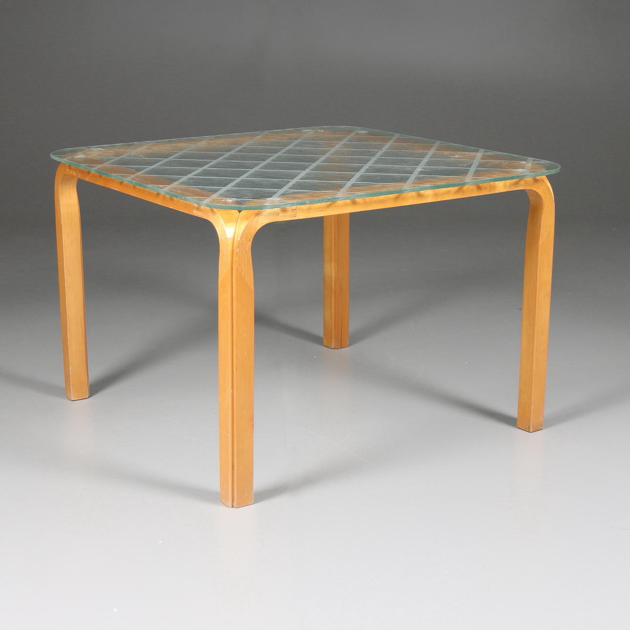 SOFFBORD, Alvar Aalto, Artek, 1900-talets mitt.