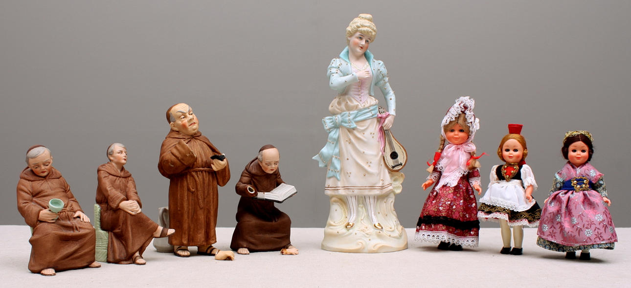 PORSLINSFIGURER 5 st + samlardockor 3 st.
