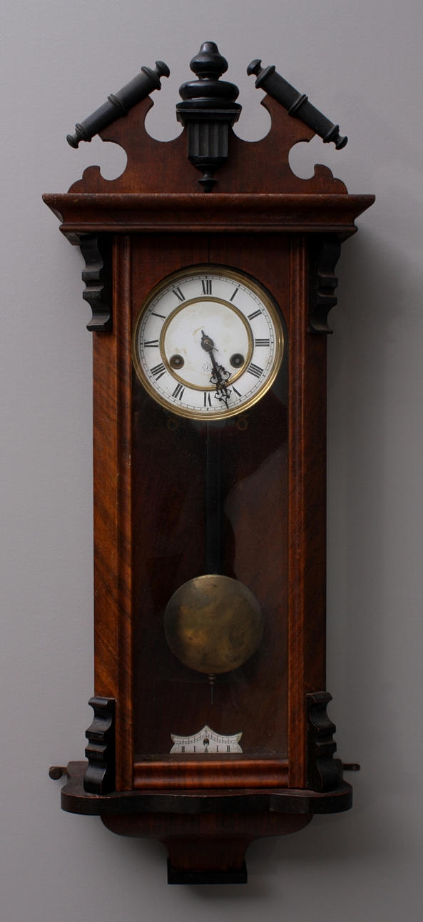 VÄGGUR, nyrenässans, träfodral.