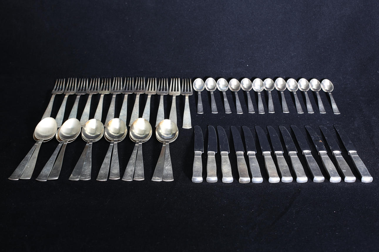 SILVERBESTICK, 48 delar "Rosenholm".