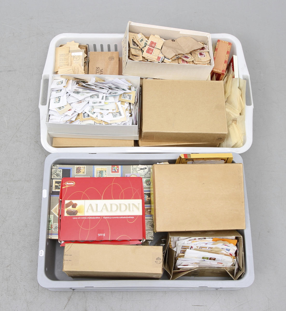 FRIMÄRKEN, stämplade, klipp.