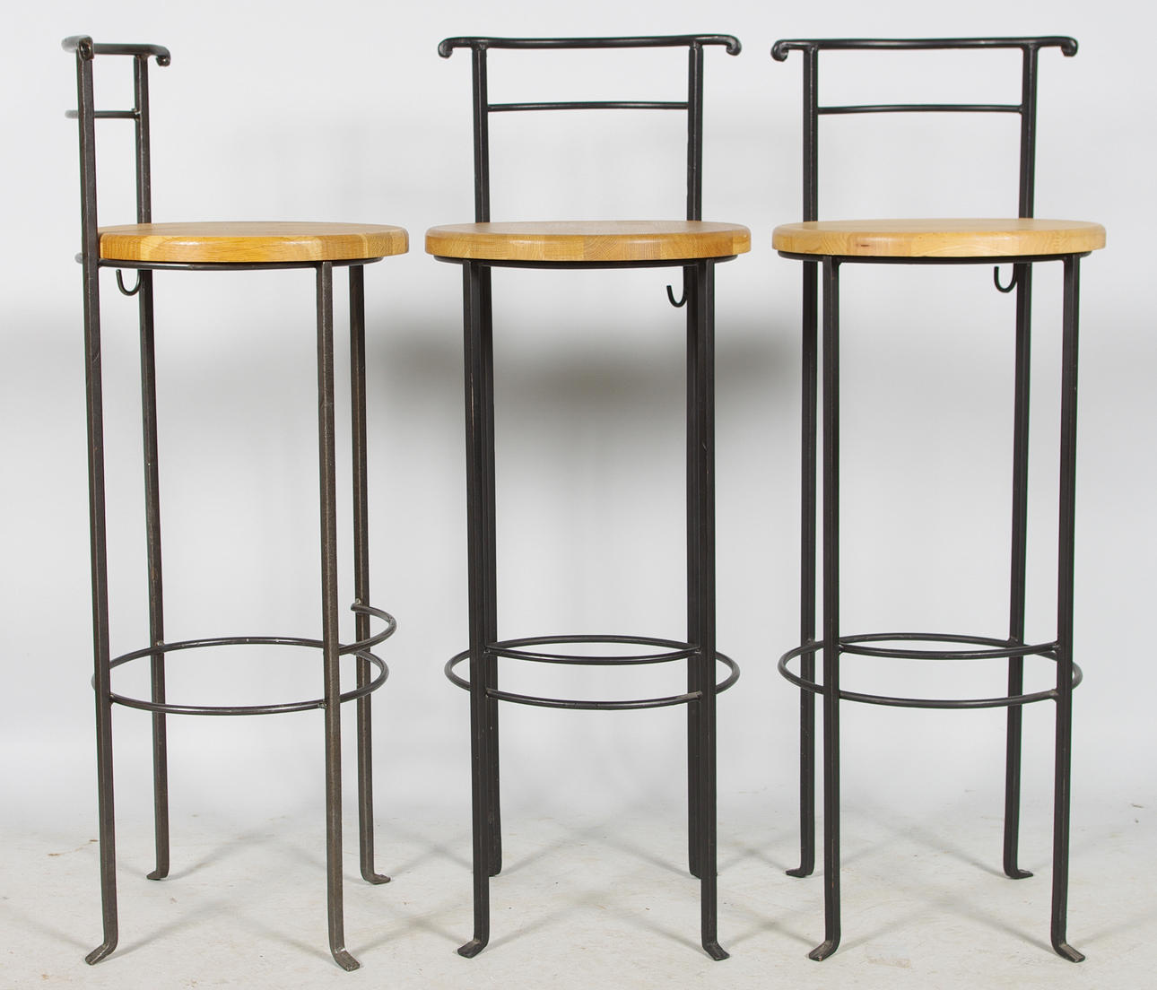 BARSTOLAR, 3 stycken, ek/smide.