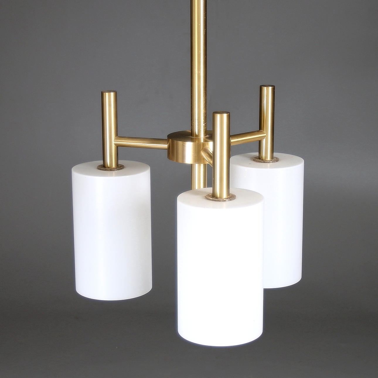 TAKLAMPA, "Candus", Uno Kristiansson för Luxus, Mässing, 1900-tal.