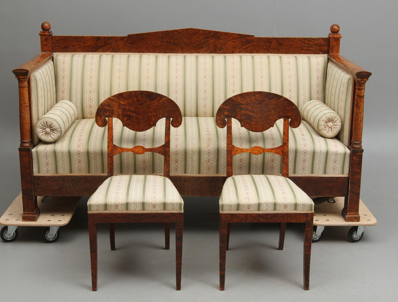 SOFFA och STOLAR, 2 st, Karl Johan-stil.