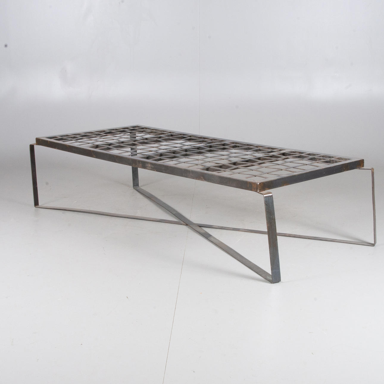 DAGBÄDD, metall, modern design, samtida.