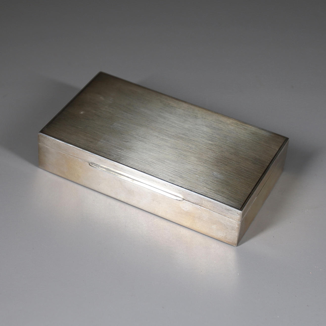 CIGARETTSKRIN, Sterlingsilver 925, vikt 444 g.
