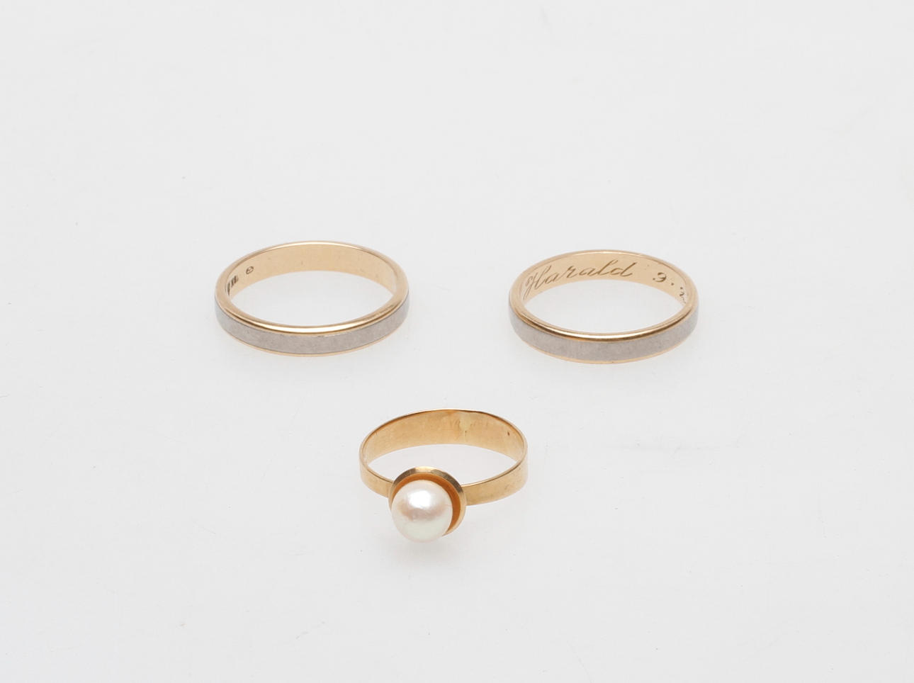 RINGAR, 3 st, 18k guld, vikt ca 10 gram.