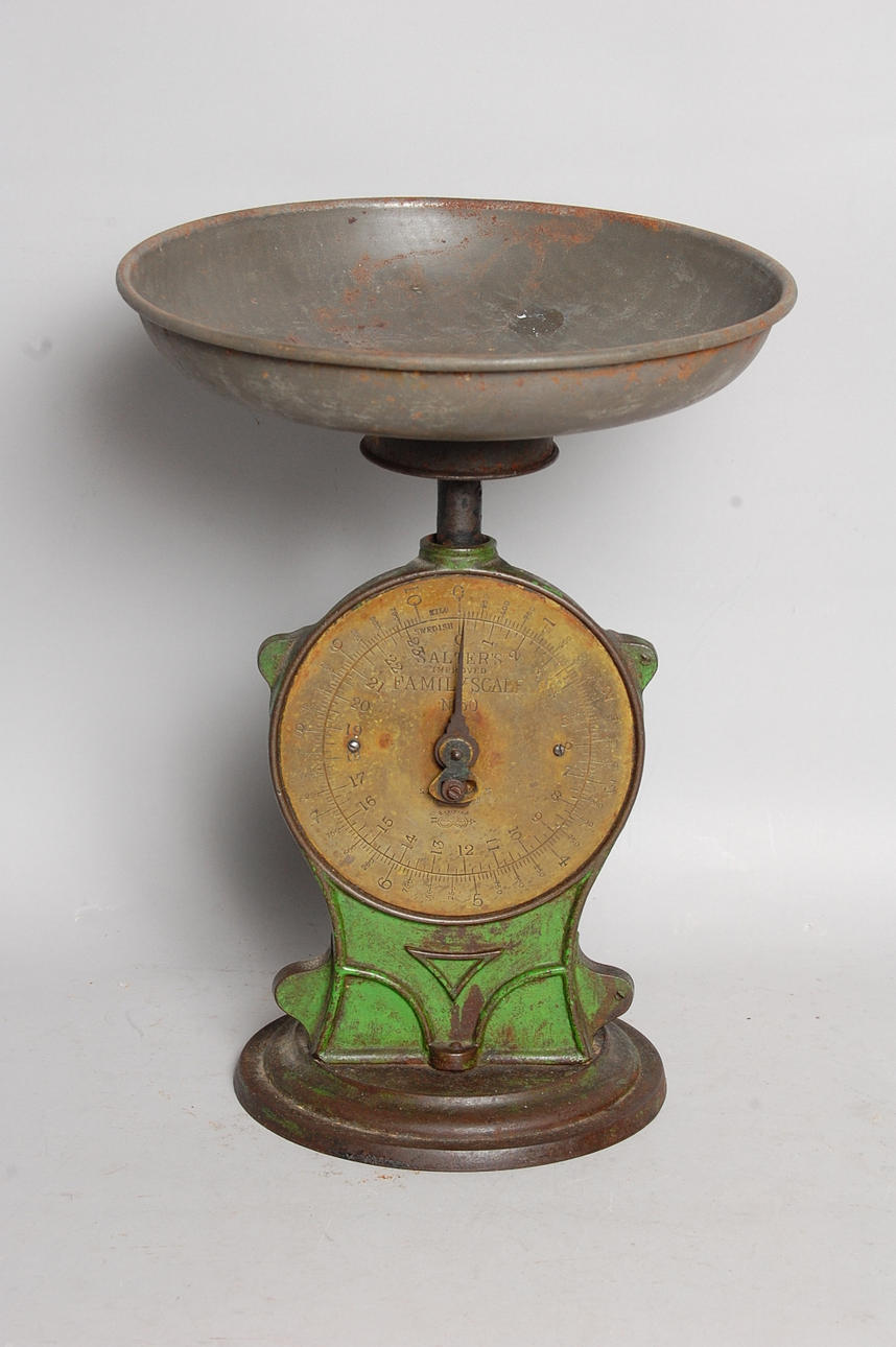 HUSHÅLLSVÅG, gjutjärn, Silverstars, 18-1900-tal.