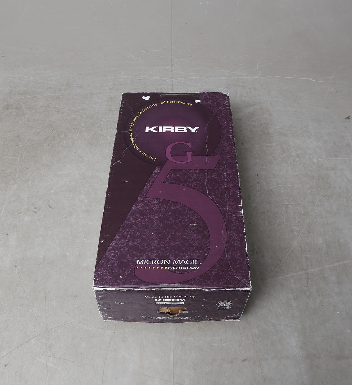 VACUUM CLEANER with accessories, Kirby.