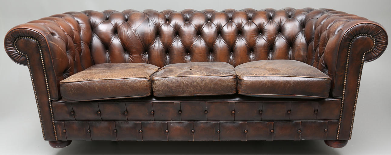 SOFFA, Chesterfield.