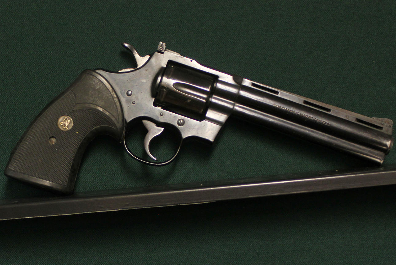 COLT. Python .357 magnum.