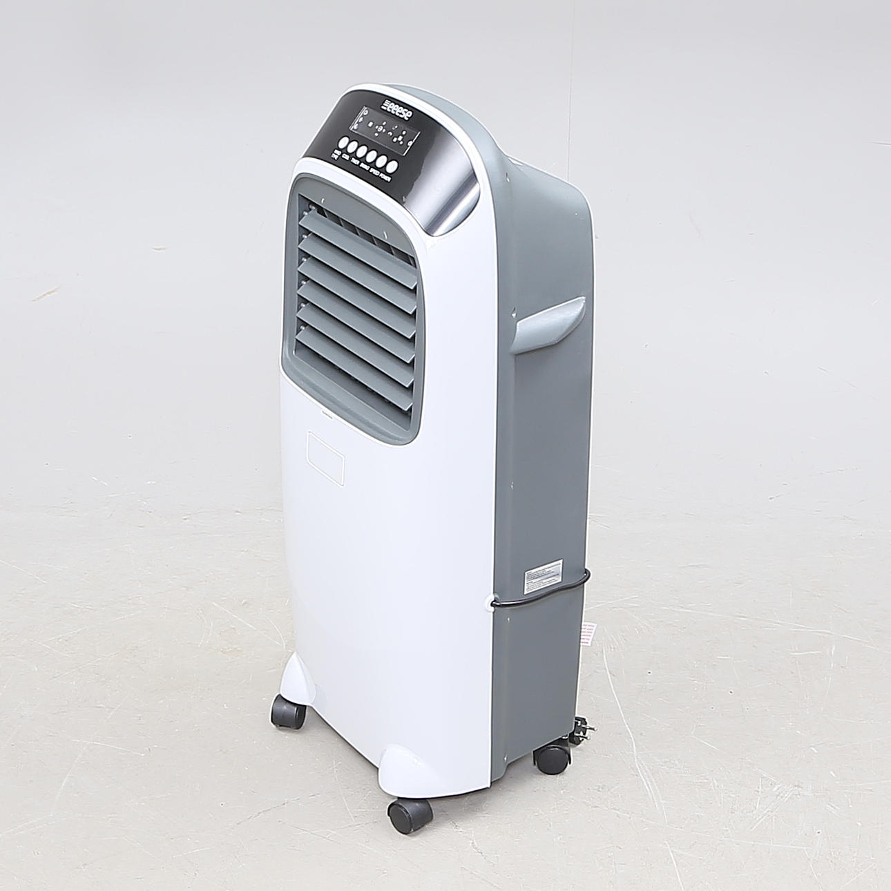 AC. BODENMODEL. zeitgenössisch.