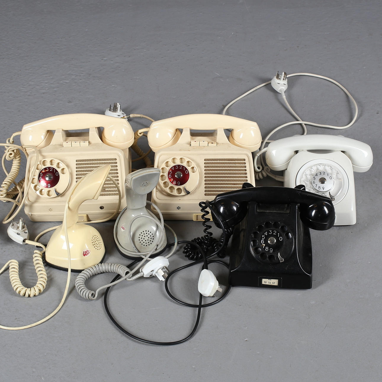 TELEFON, 6 stk., 20. årh.