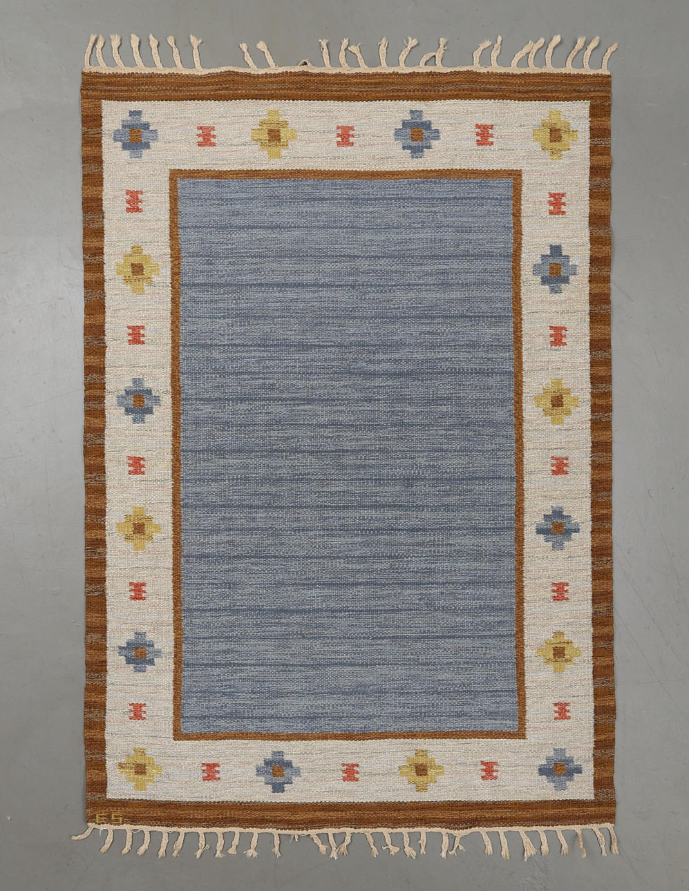 EVY SVENSSON. Röllakan, signerad ES.