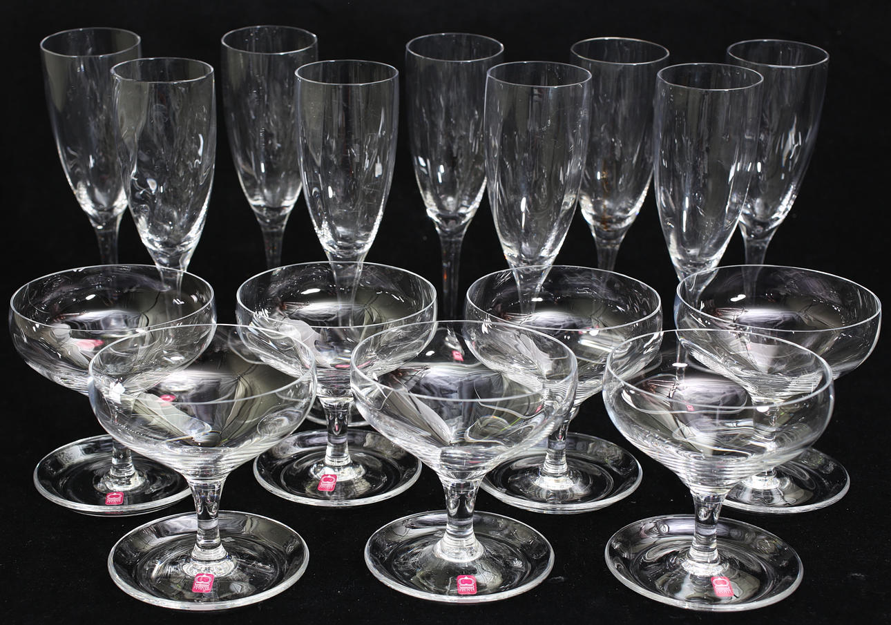 GLAS, 37 stycken Christineholm.