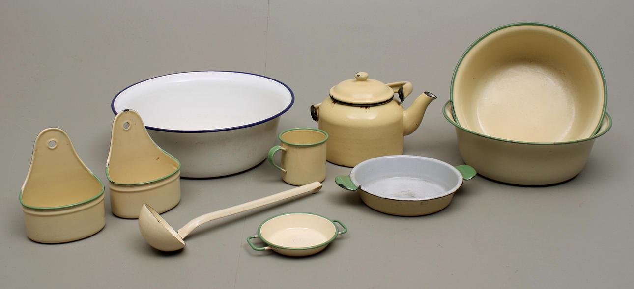 KOCKUMS EMALJ, 10 delar.