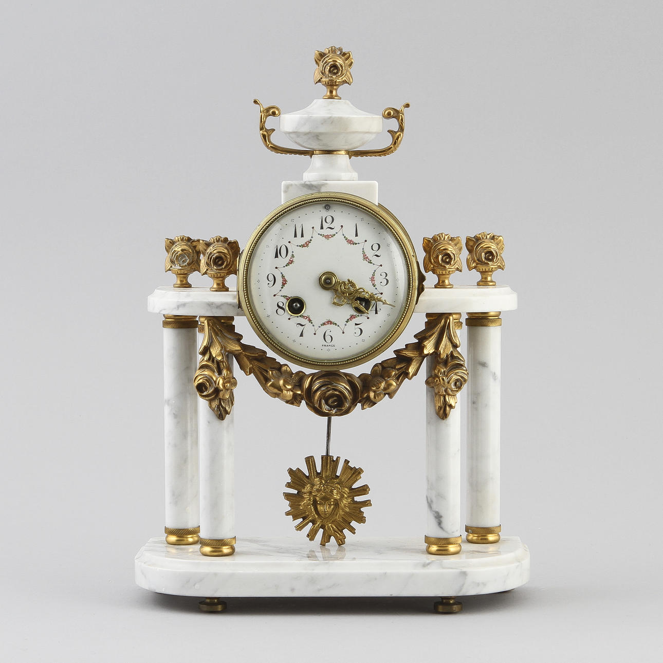 BORDSPENDYL, Frankrike 18/1900-tal.