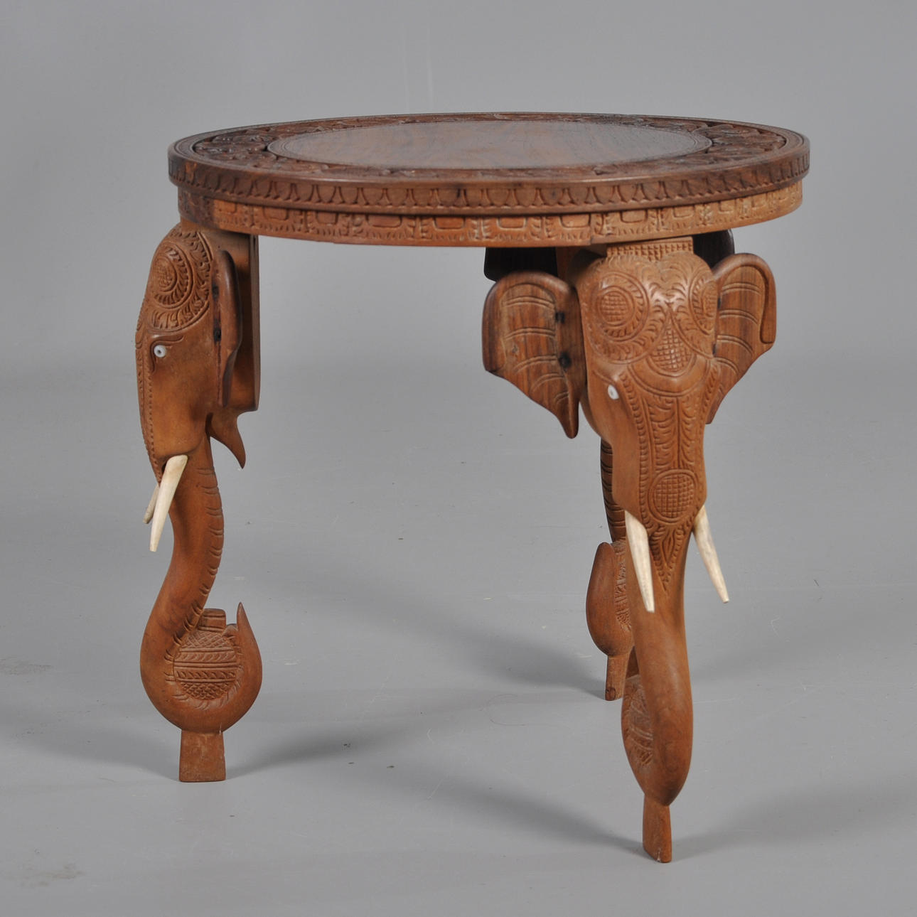 ELEFANTBORD, Anglo-indisk, 1900-talets mitt.