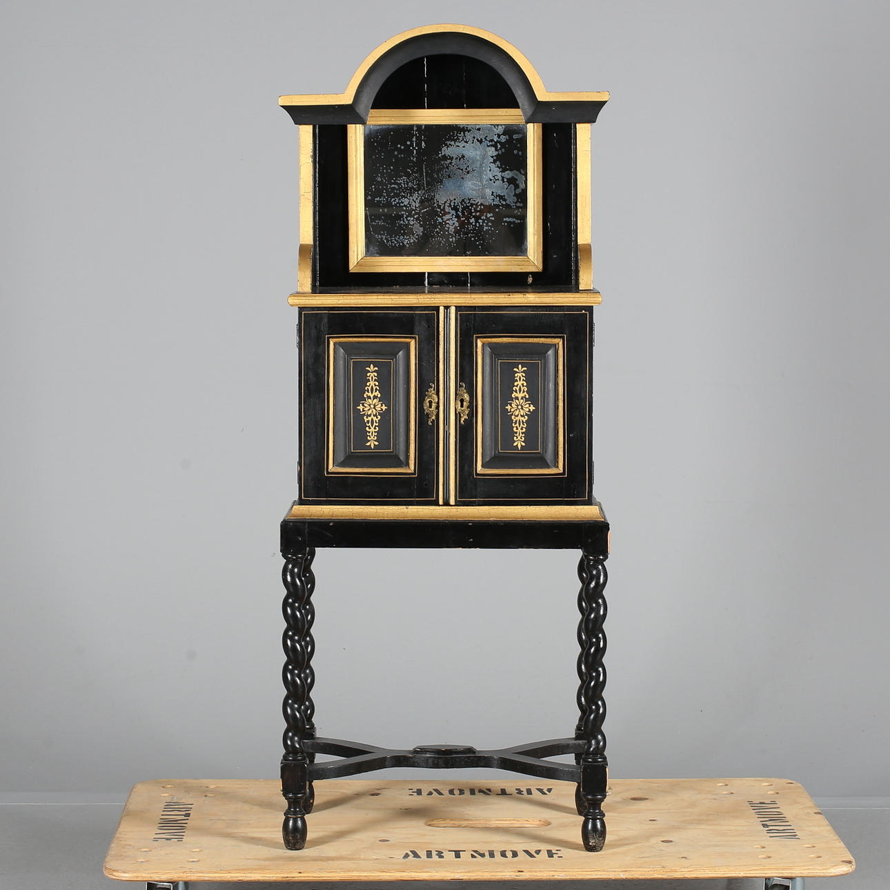 TOCADOR, estilo rococó/barroco, siglo XVIII.