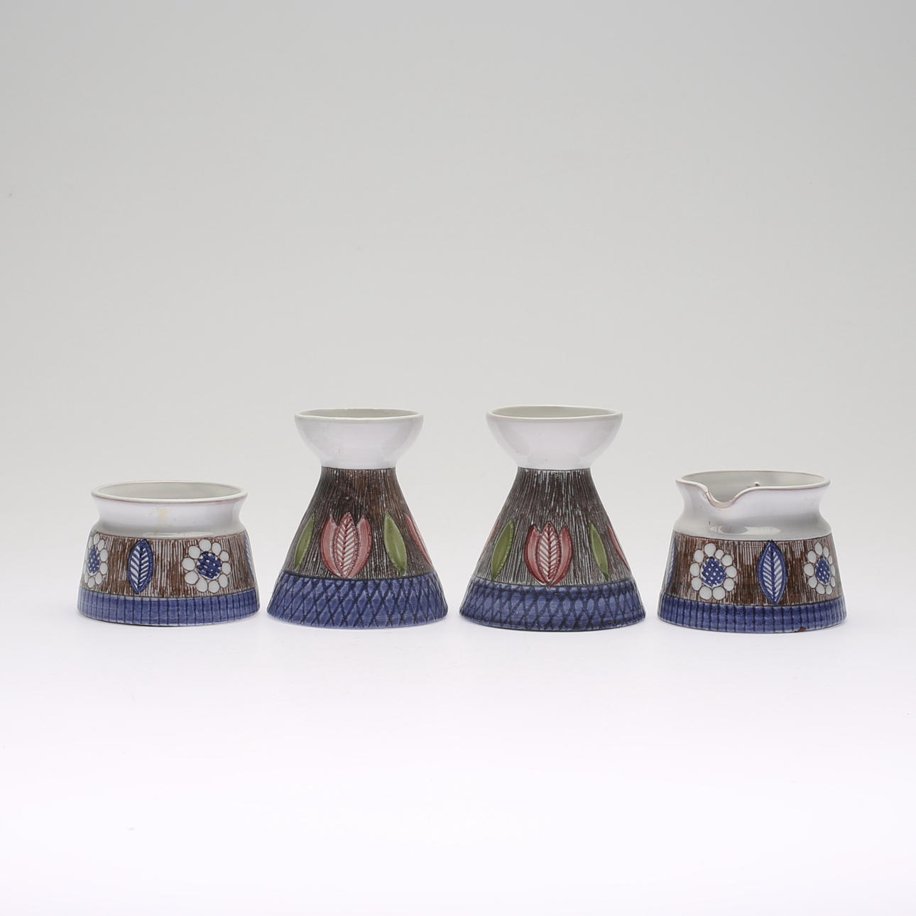 GRETA BILLANDER. 4 kpl, Tällberg Ceramics.